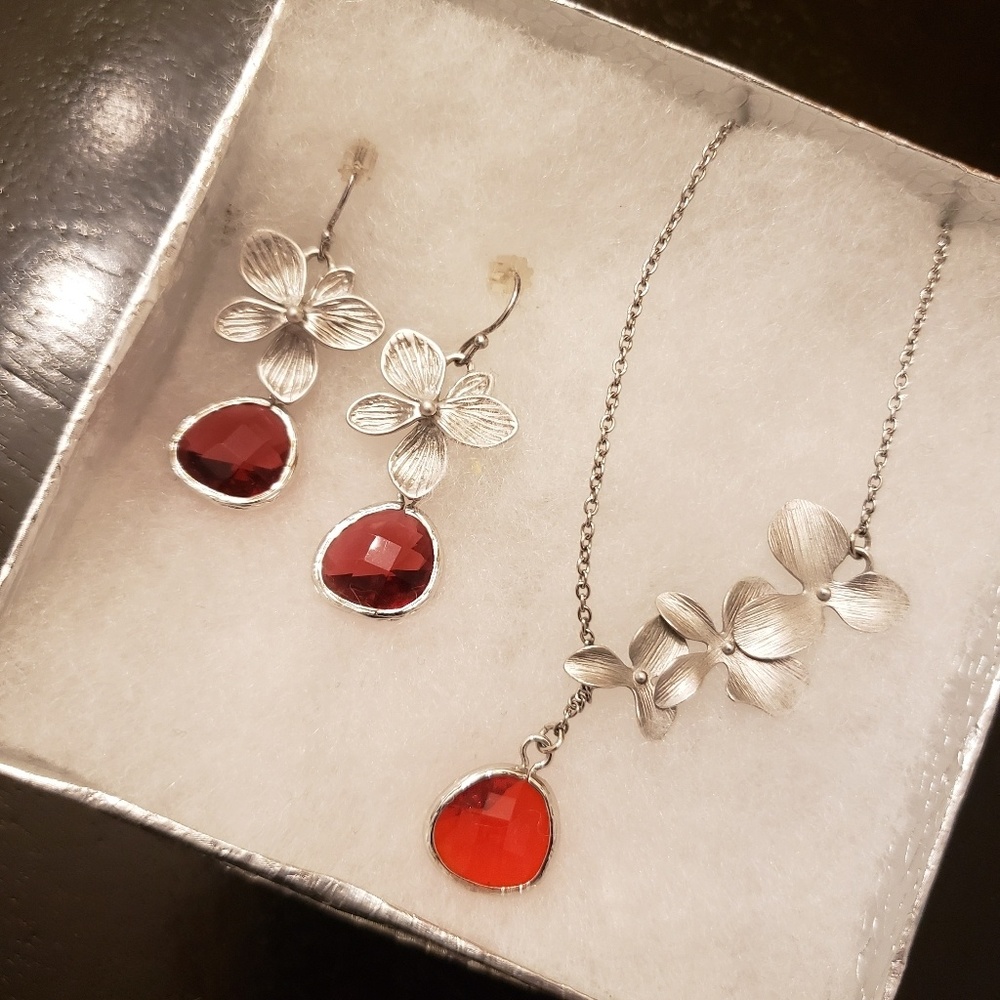 Silver Orchid/Red Crystal Necklace/Earrings Set